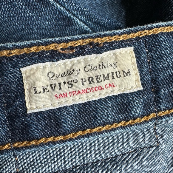 Levi's Premium Ribcage Straight Leg Denim Jeans Women’s Size 32 Dark Wash - Picture 8 of 16